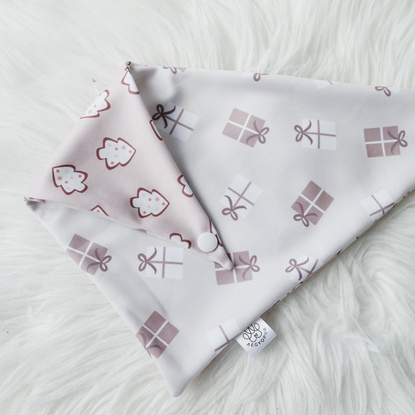Christmas Neutral Presents and Xmas Tree Bandana